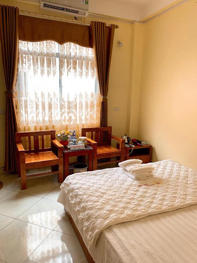 Khach San Tam Son Hotell Ha Giang Exteriör bild
