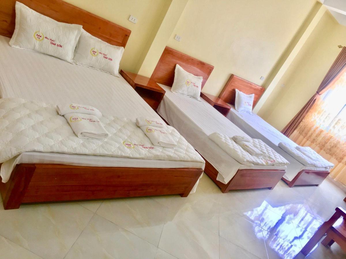 Khach San Tam Son Hotell Ha Giang Exteriör bild